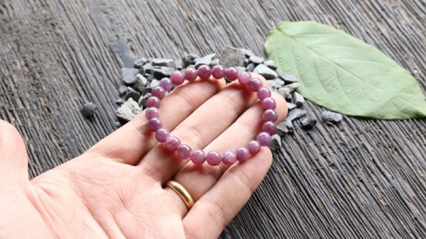 Kinh nghiệm chọn đá phong thủy cho người mệnh Thổ